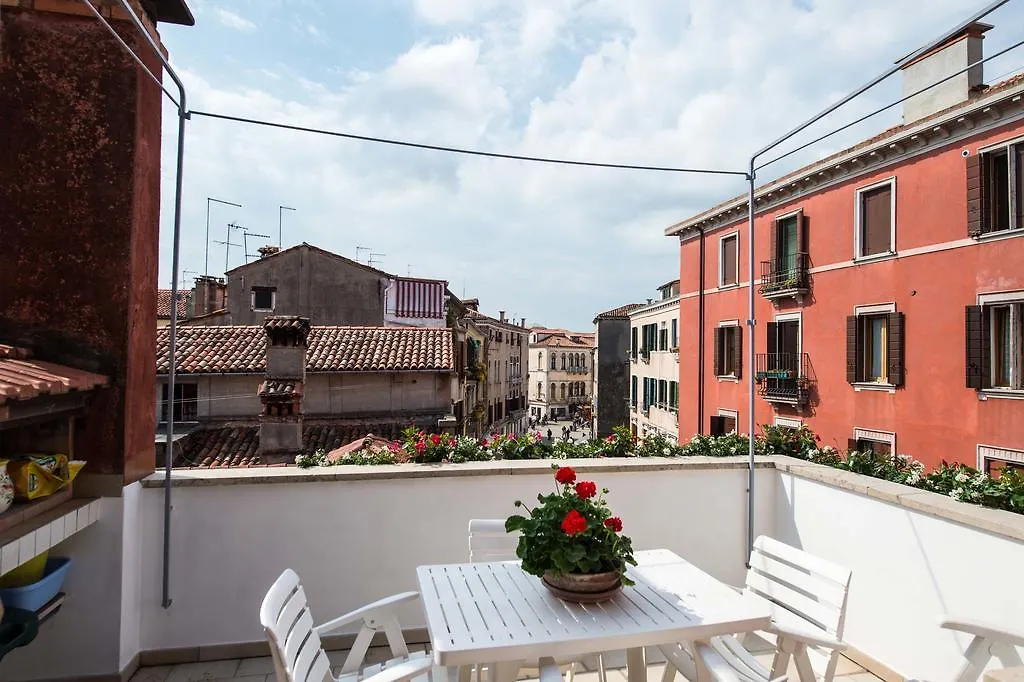 Savoia & Jolanda Apartments 2 Venice
