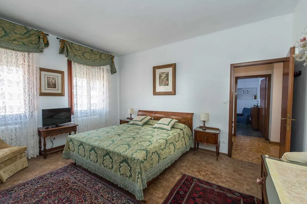 Savoia & Jolanda Apartments 2 Venice