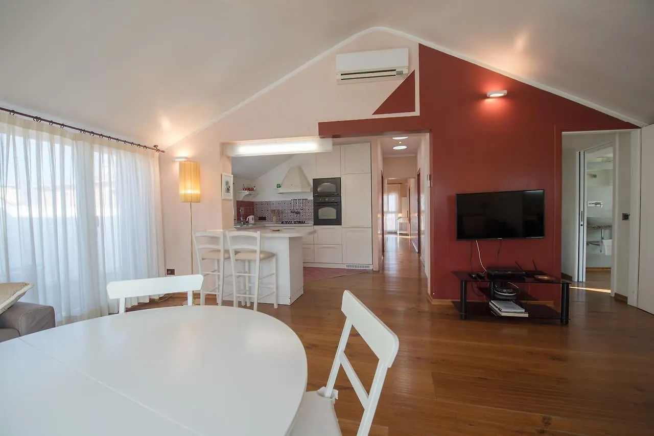 Savoia & Jolanda Apartments 2 Venice