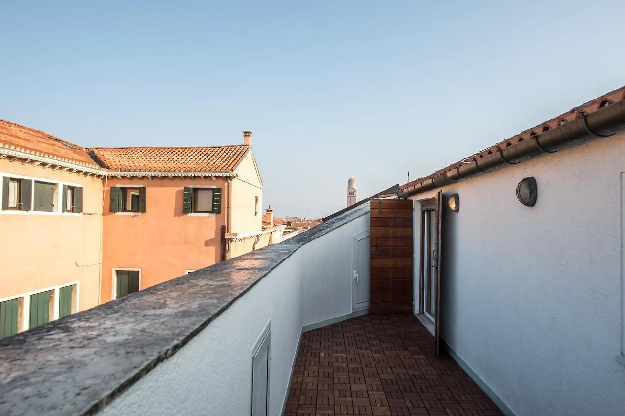 Savoia & Jolanda Apartments 2 Venice 0*,  Italy
